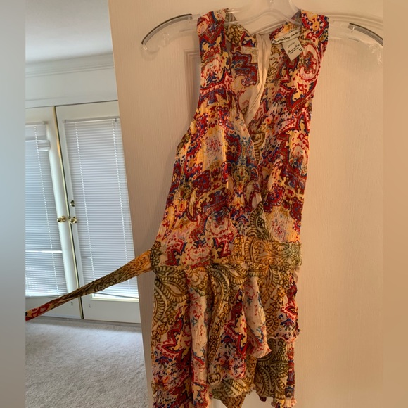 Multicoloured romper with shorts - Picture 4 of 8